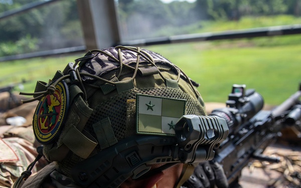 10th Marine Regiment conducts Live Fire exercise with Panamanian partners