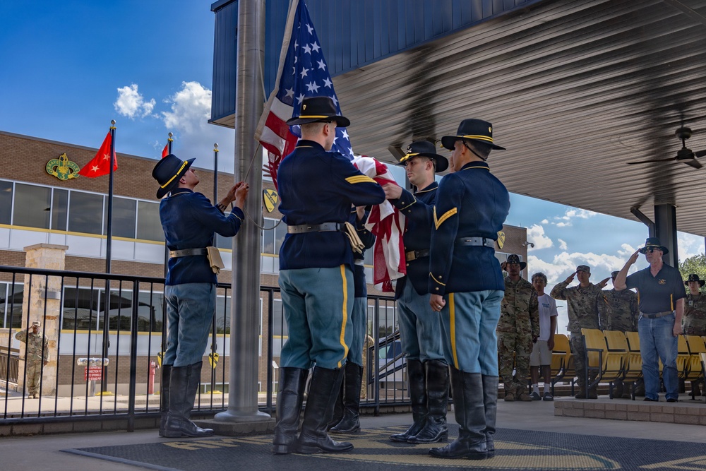 1st Cavalry Division Conducts Retreat Ceremony Honoring Outgoing Leaders at Fort Hood