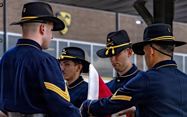 1st Cavalry Division Conducts Retreat Ceremony Honoring Outgoing Leaders at Fort Hood
