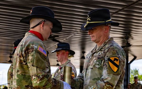 1st Cavalry Division Conducts Retreat Ceremony Honoring Outgoing Leaders at Fort Hood
