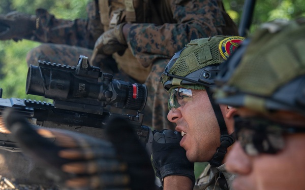 10th Marine Regiment conducts Live Fire exercise with Panamanian partners