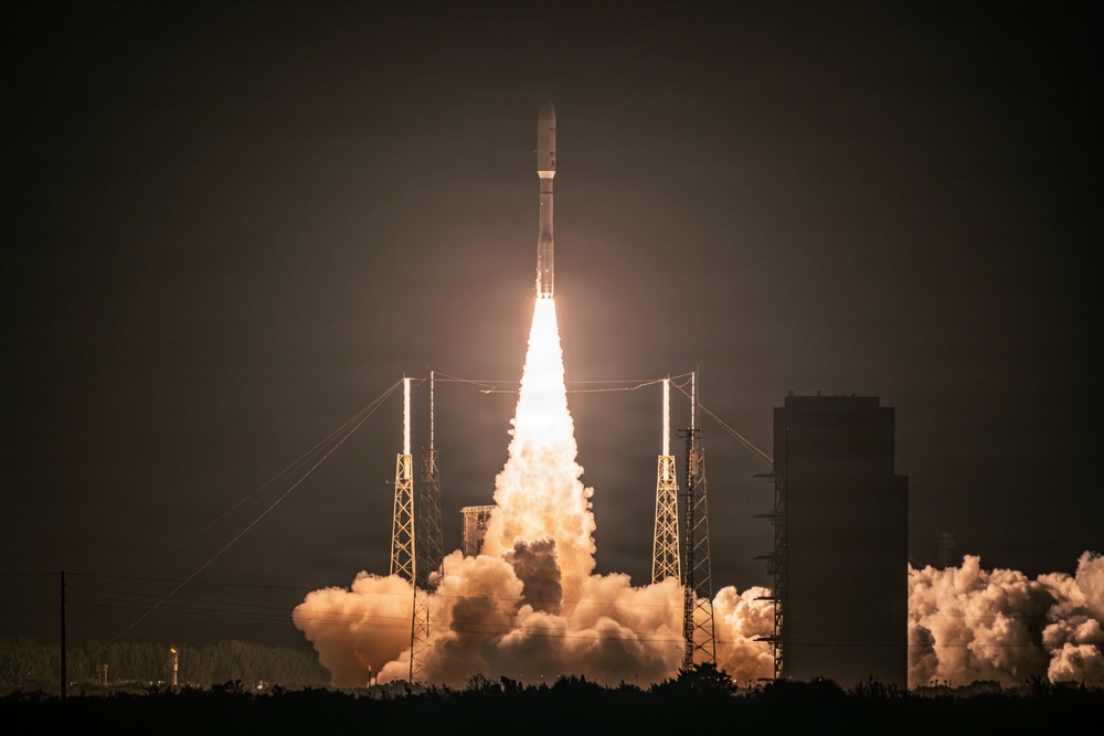 Leo 8 Mission Launches from Cape Canaveral Space Force Station