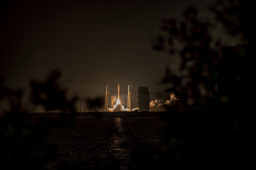 Leo 8 Mission Launches from Cape Canaveral Space Force Station