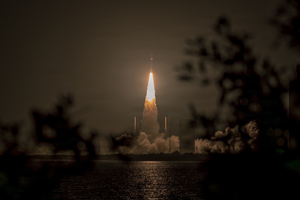 Leo 8 Mission Launches from Cape Canaveral Space Force Station