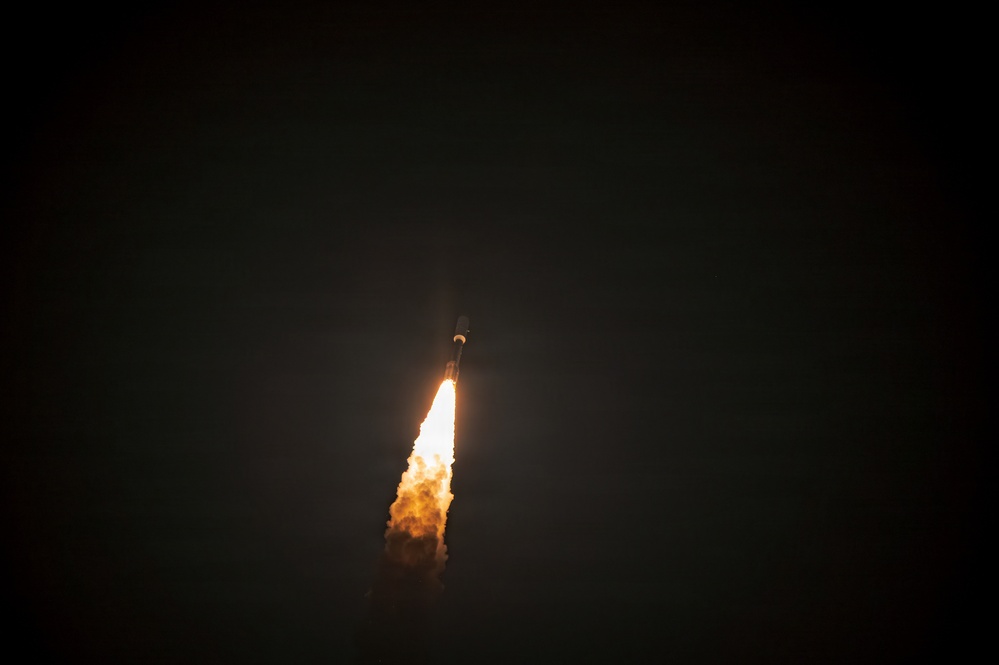 Leo 8 Mission Launches from Cape Canaveral Space Force Station