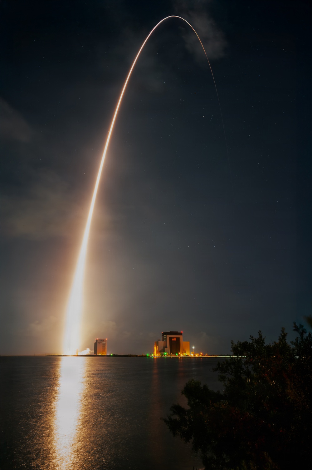 Leo 8 Mission Launches from Cape Canaveral Space Force Station