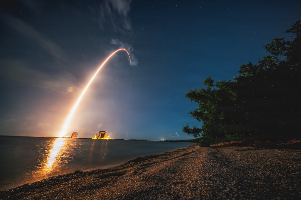 Leo 8 Mission Launches from Cape Canaveral Space Force Station