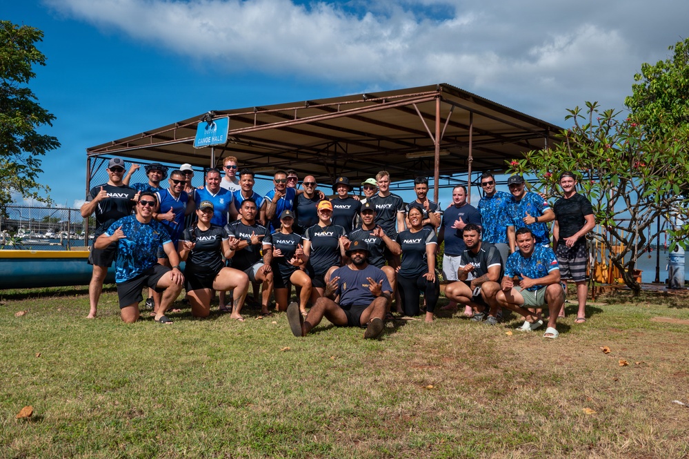 Service members compete in RIMPAC canoeing competition