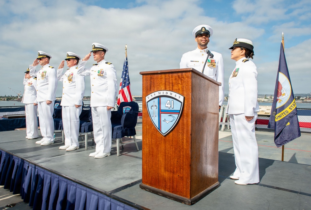 Married Navy Doctor Captains Hold Rare Dual Retirement Ceremony