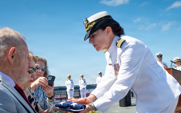 Married Navy Doctor Captains Hold Rare Dual Retirement Ceremony