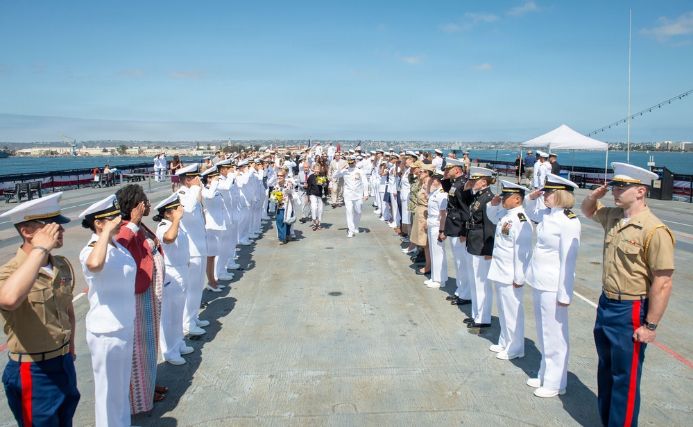 Married Navy Doctor Captains Hold Rare Dual Retirement Ceremony