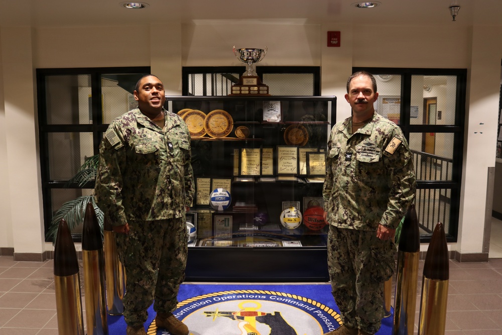 Director, Joint Force Headquarters - Cyber (Navy) visits NIOC Pensacola