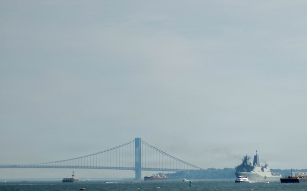The USS Arlington (LPD-24) Arrives for INR 250