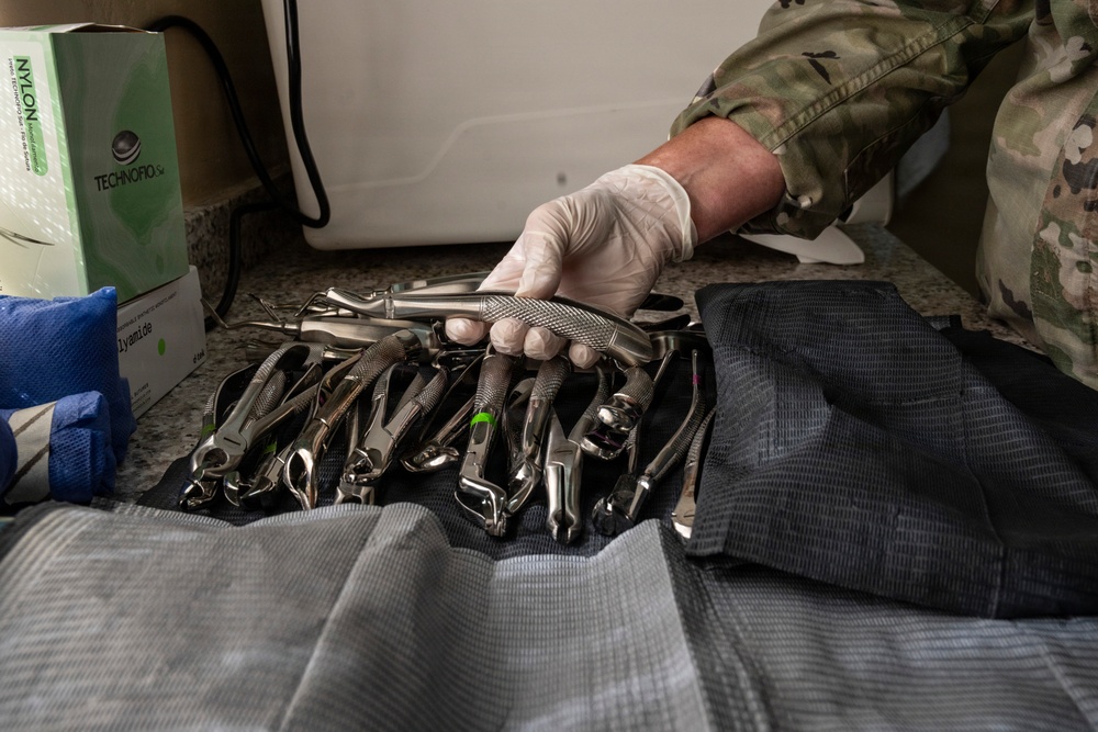 Arkansas Army National Guard dentist brings civilian expertise to AMISTAD 2026