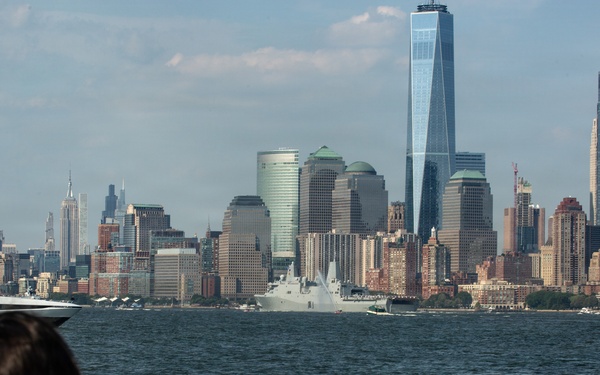 The USS Arlington (LPD-24) Arrives for INR 250