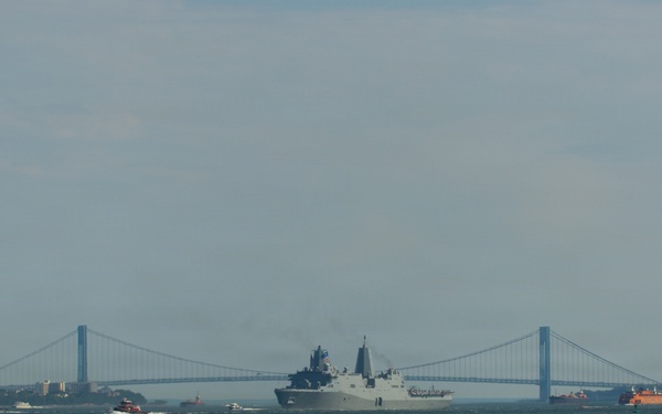 The USS Arlington (LPD-24) Arrives for INR 250