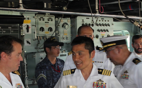 Spanish Navy visits JS Kongo during RIMPAC 2026