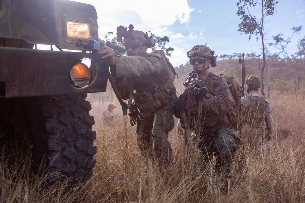 Southern Jackaroo 26: MRF-D Marines conduct offense drills