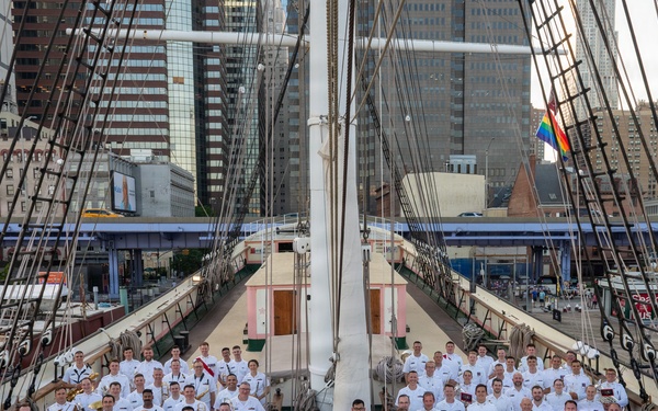 U.S., partner nation bands take stage for International Naval Review