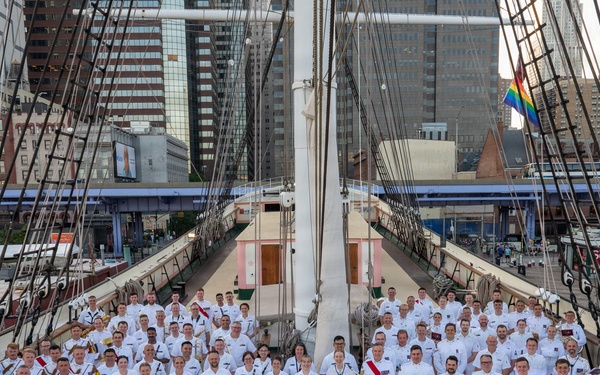 U.S., partner nation bands take stage for International Naval Review
