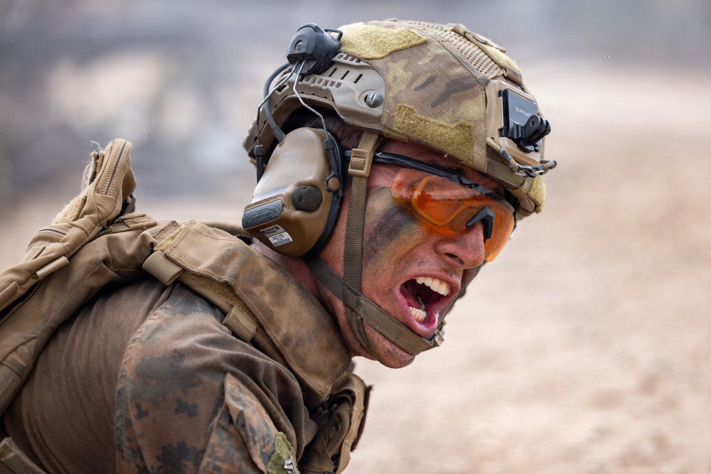 Southern Jackaroo 26: MRF-D Marines conduct reaction-to-contact live-fire range