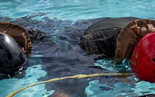 ROK, Mexican marines conduct shallow water egress training