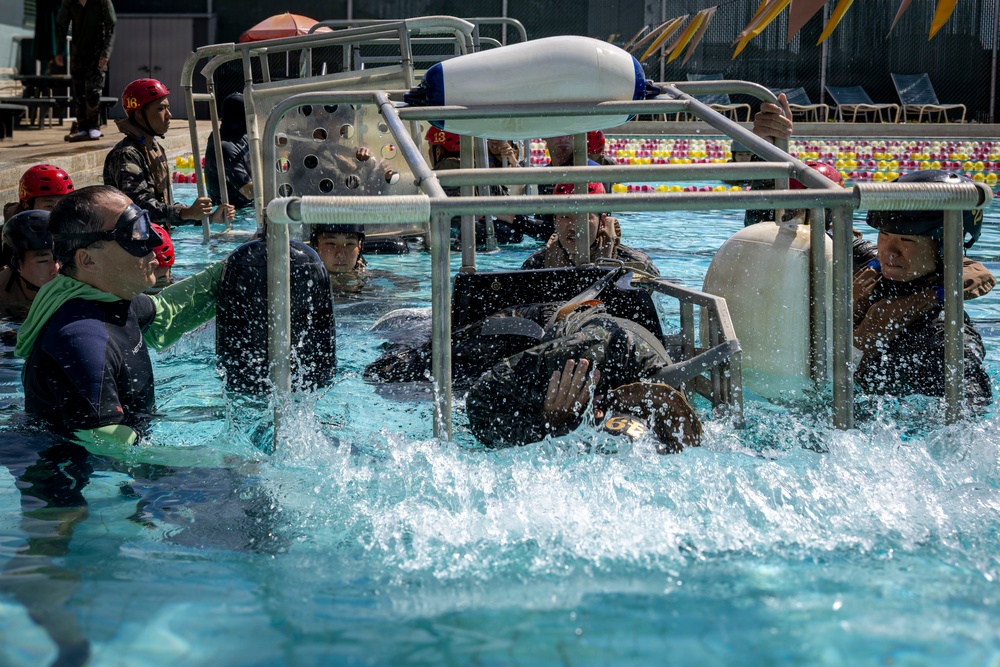 ROK, Mexican marines conduct shallow water egress training
