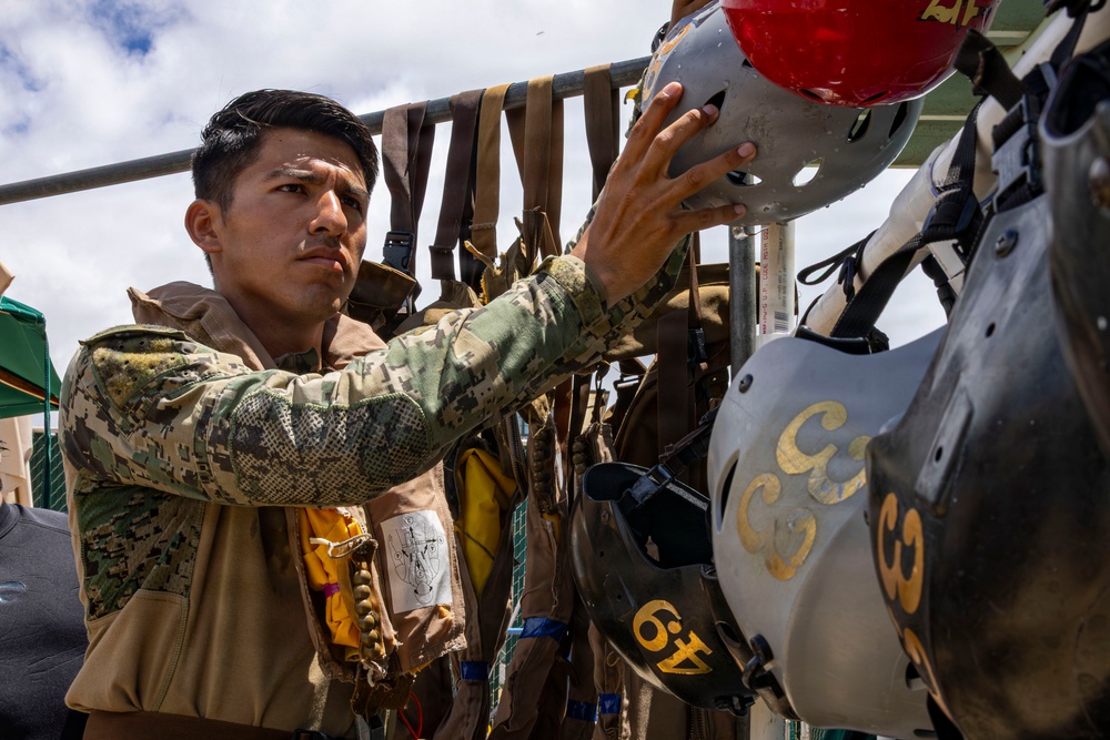 ROK, Mexican marines conduct shallow water egress training