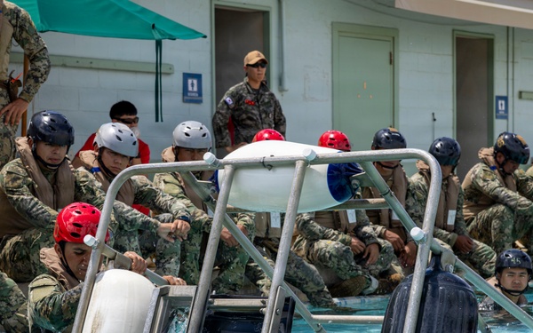 ROK, Mexican marines conduct shallow water egress training