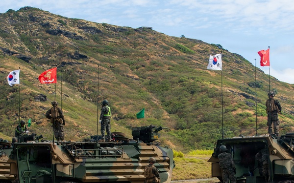 U.S., ROK Marines Integrate Amphibious Vehicles During RIMPAC 2026