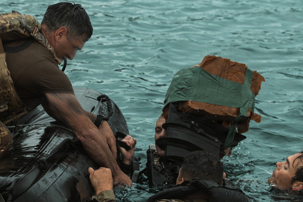 1st Special Forces Group (Airborne) Green Berets strengthen Helocast infiltration skills