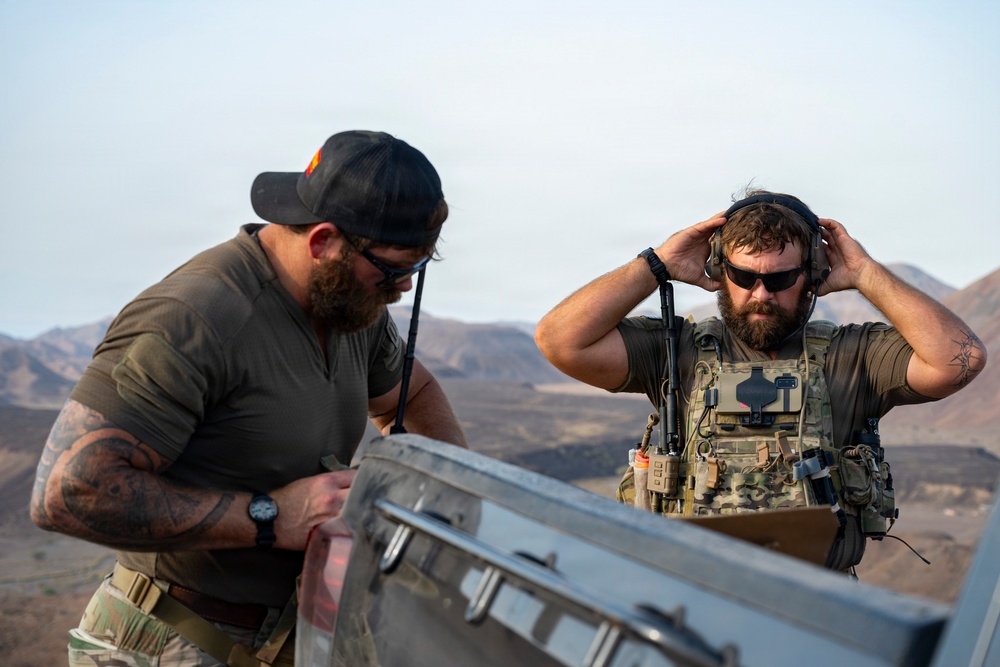 U.S. - French JTACs conduct live fire training