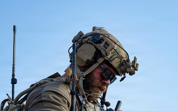 U.S. - French JTACs conduct live fire training