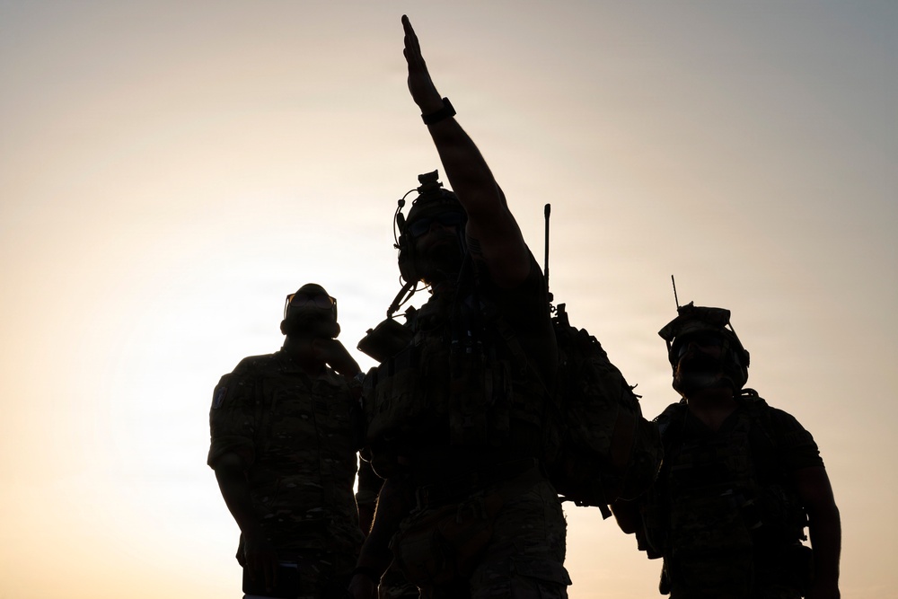 U.S. - French JTACs conduct live fire training