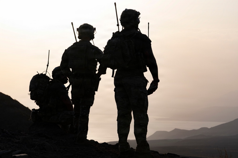 U.S. - French JTACs conduct live fire training