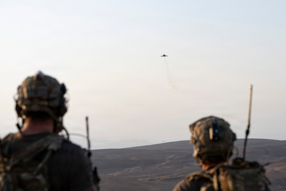 U.S. - French JTACs conduct live fire training