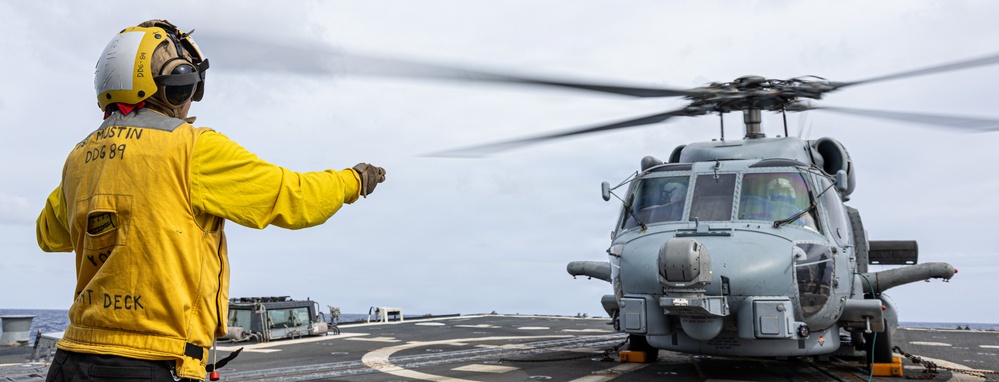 USS Mustin conducts flight operations
