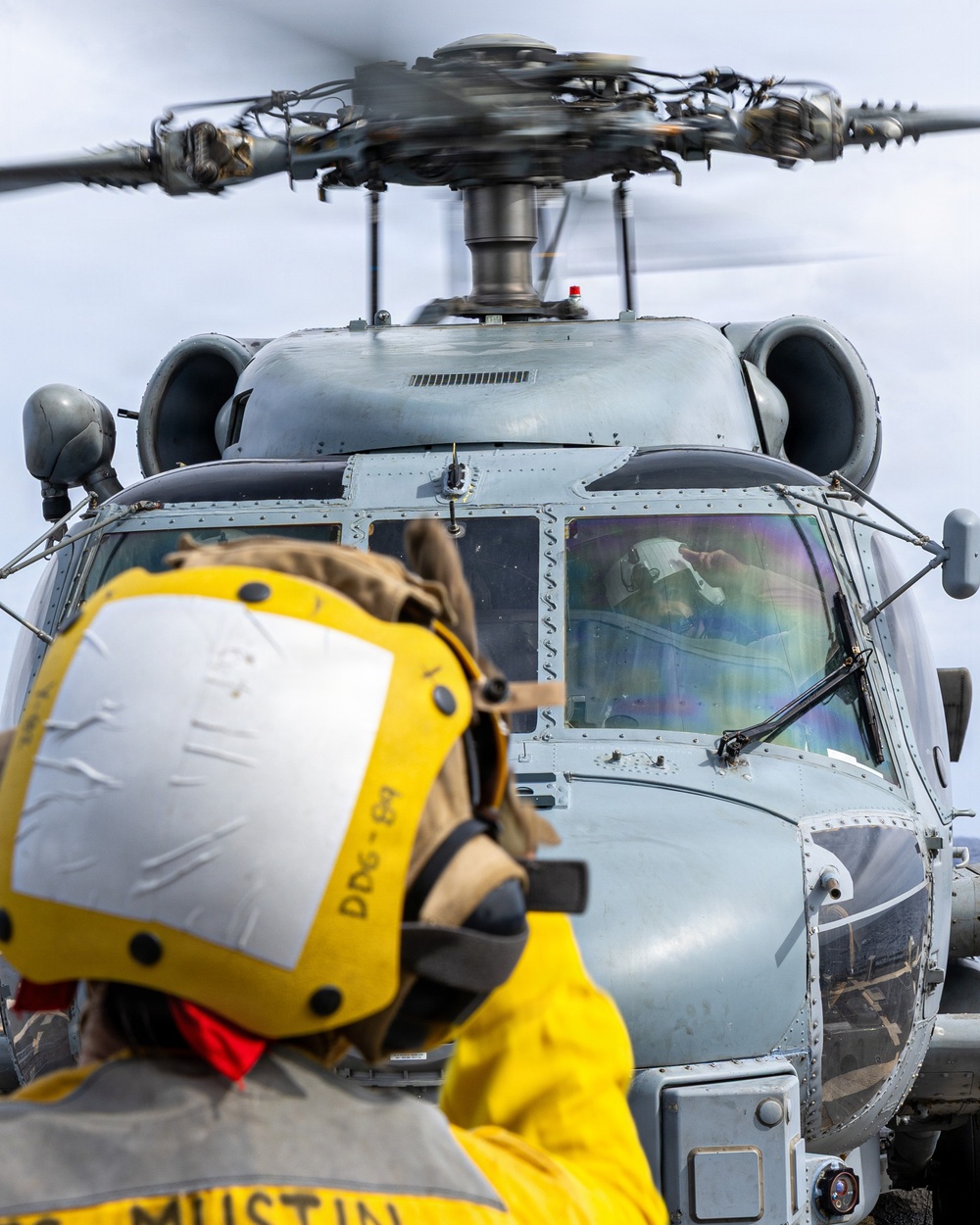 USS Mustin conducts flight operations