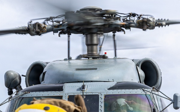USS Mustin conducts flight operations