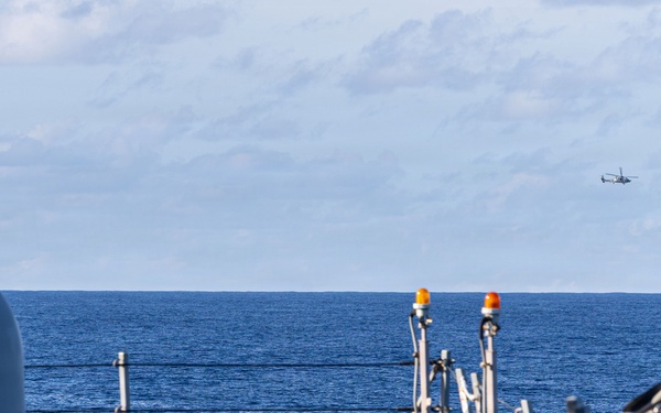 USS Mustin conducts flight operations