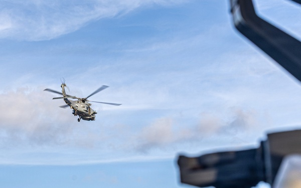 USS Mustin conducts flight operations