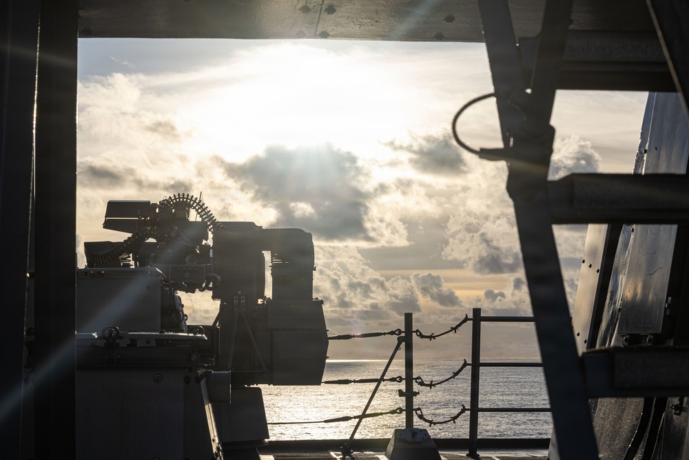 USS Mustin conducts flight operations