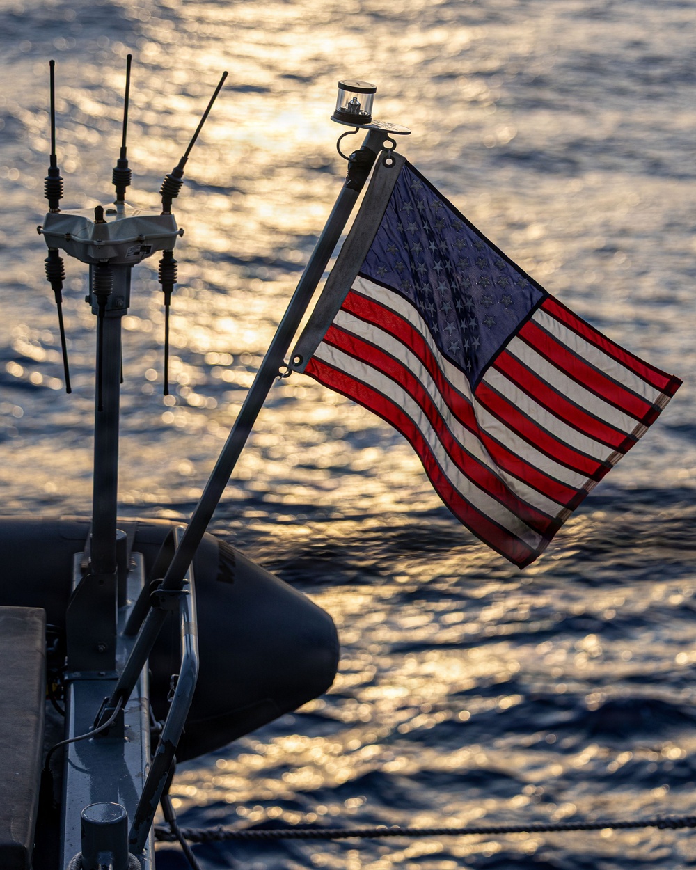 USS Mustin conducts flight operations