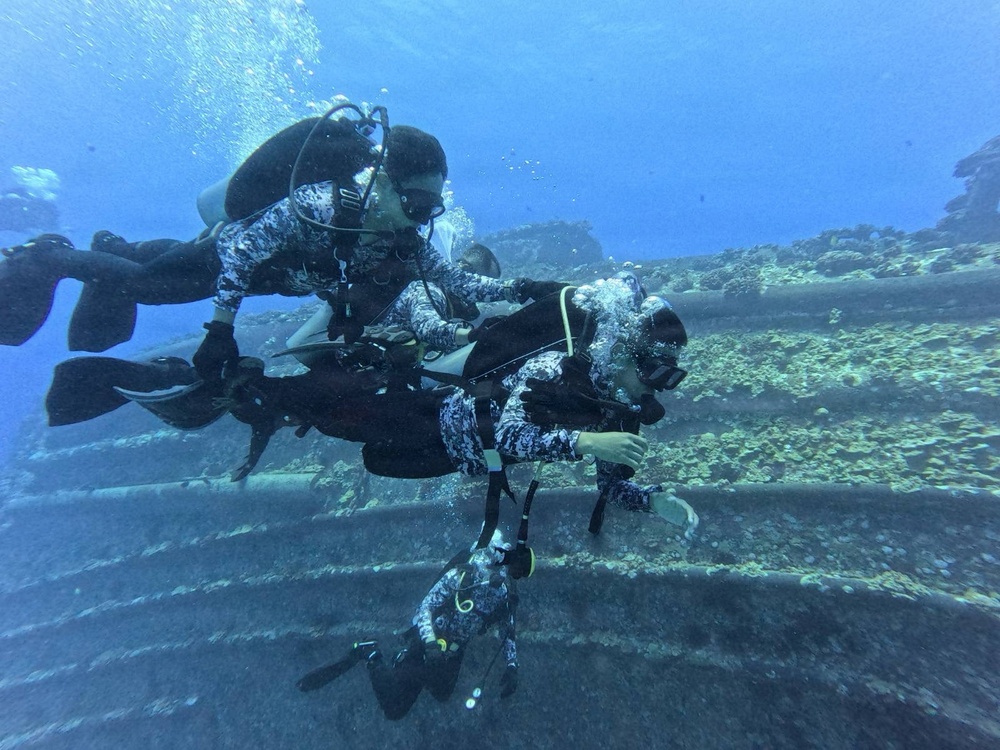 PCG Diver Conducts Underwater Training During RIMPAC 2026