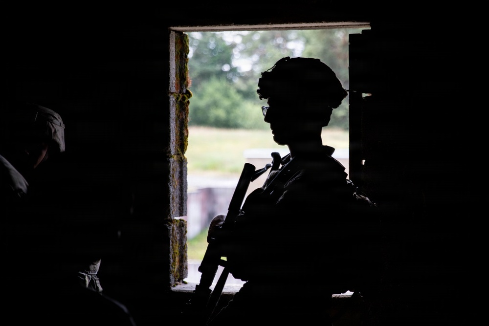 2d Cavalry Regiment train on close-quarter battle drills