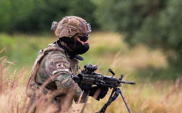 2d Cavalry Regiment train on close-quarter battle drills