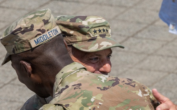 USAREUR-AF Commander Relinquishes Command