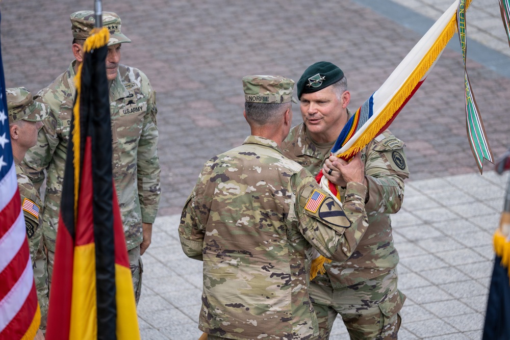 USAREUR-AF Commander Relinquishes Command