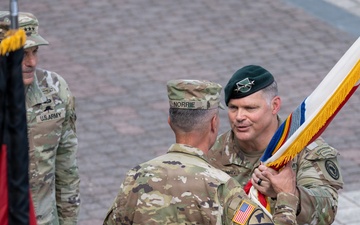 USAREUR-AF Commander Relinquishes Command
