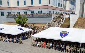 USAREUR-AF Commander Relinquishes Command